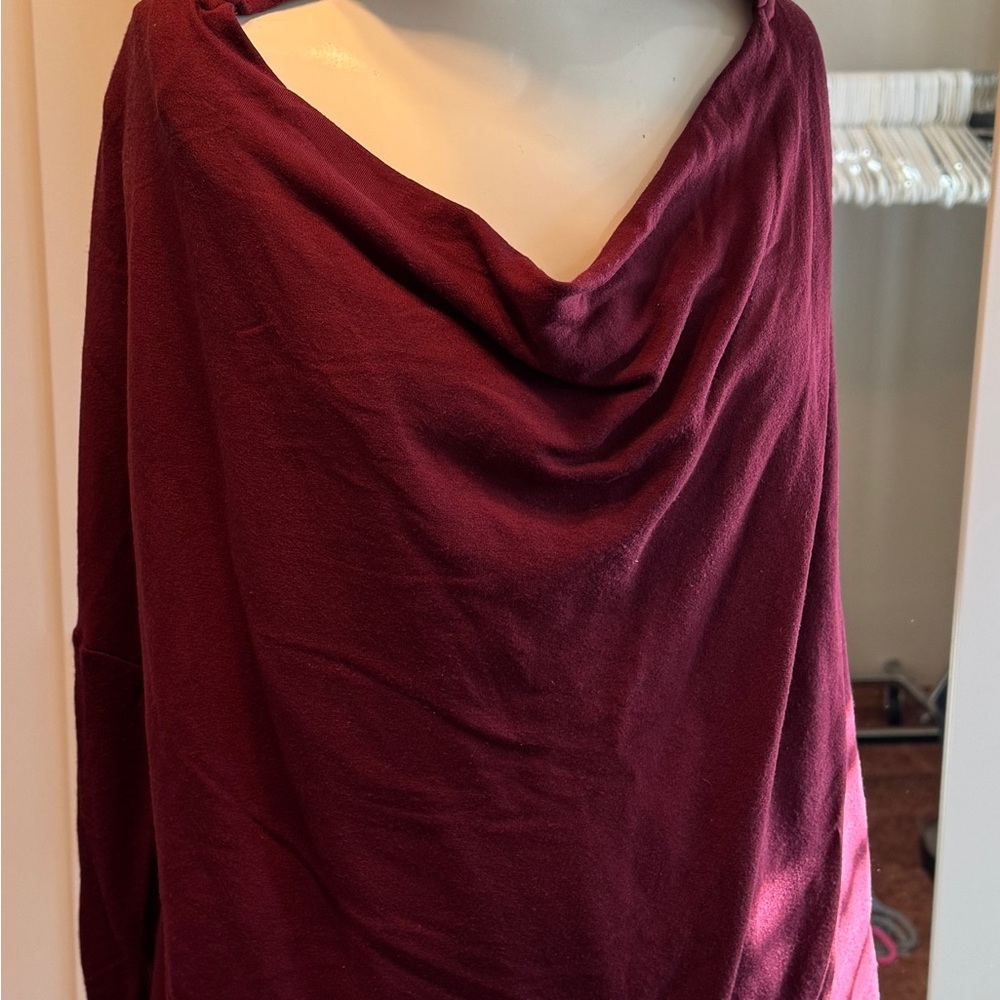 Elegant Burgundy Women's Sweater